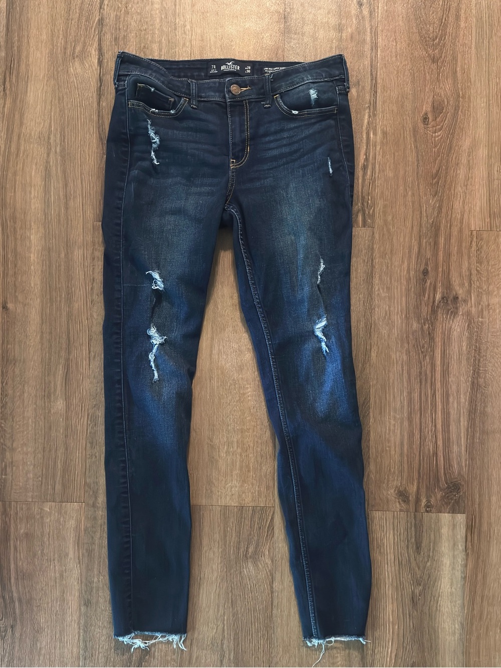 Hollister Low Rise Super Skinny Dark Indigo Ripped Jeans